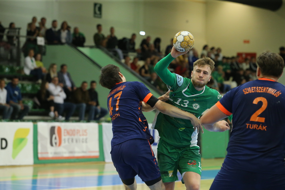 Zalán Lang, a student at Széchenyi István University, as the team captain, did his best to help his team to victory in the last home game.